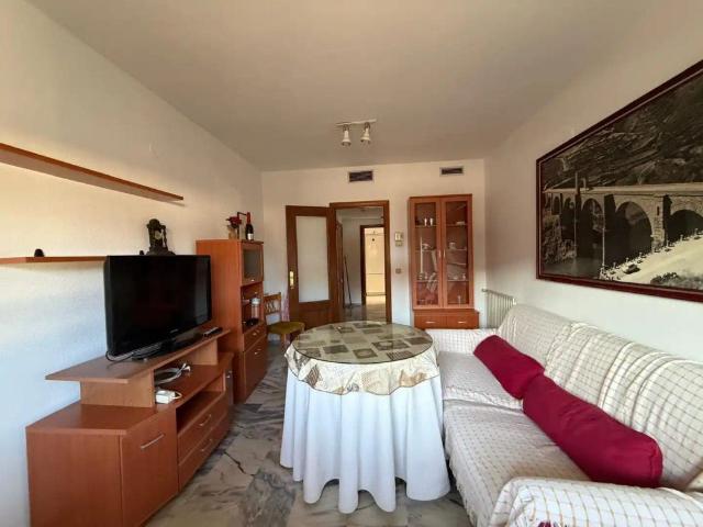 Apartamento en alquiler en El Perú, Cáceres