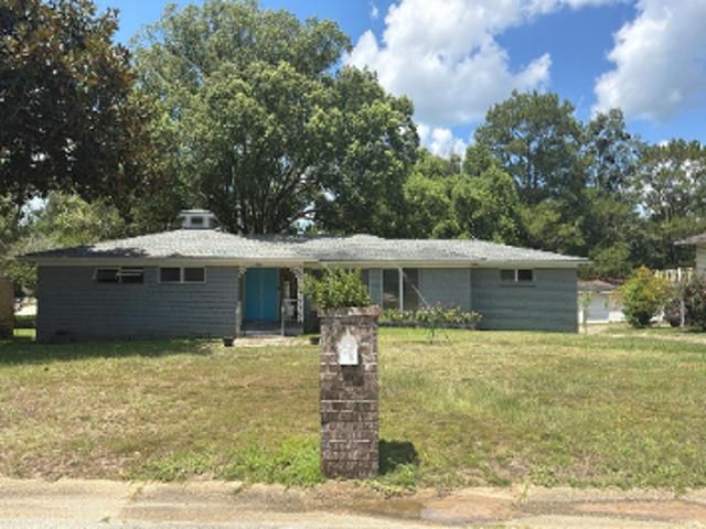 House for sale in Chickasaw, Alabama