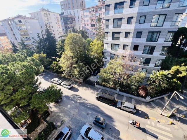 Kadiköy, İstanbul içerisinde kiralık mülk