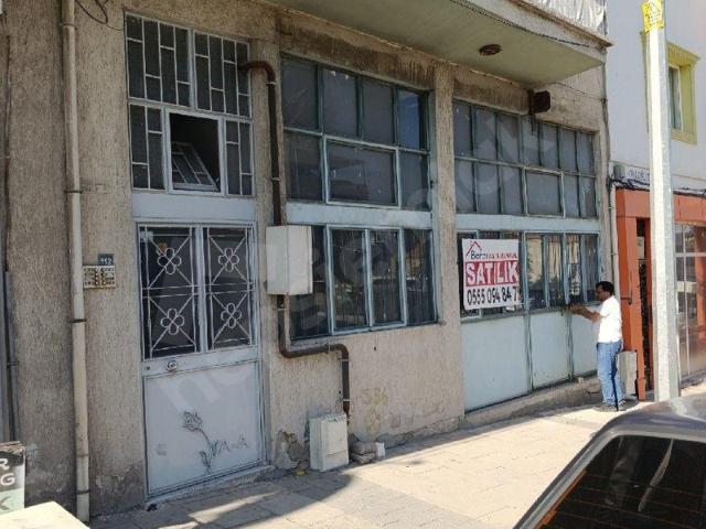 Gümüşler, Merkezefendi içerisinde satılık Dükkan