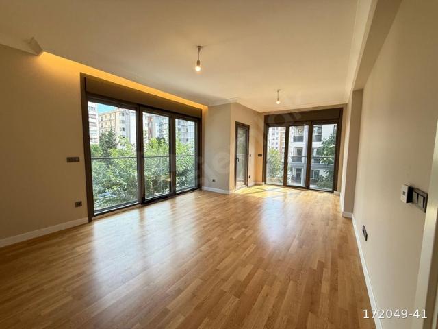 Caddebostan Mahallesi, Kadıköy içerisinde satılık mülk