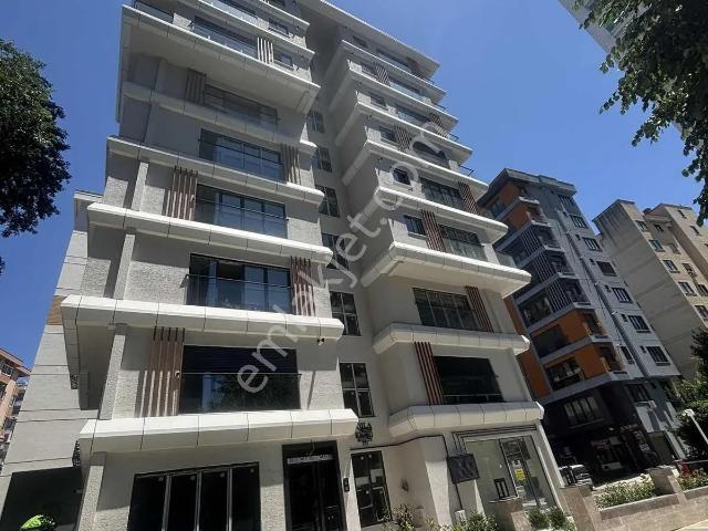 Kadiköy, İstanbul içerisinde kiralık mülk