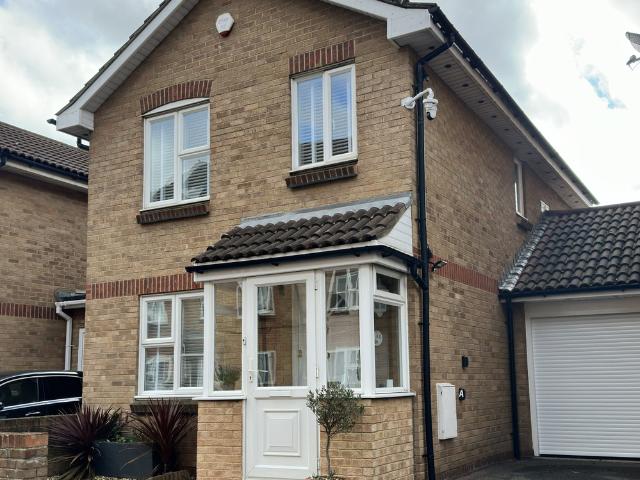 Apartment for rent in Lynton Estate, Greater London