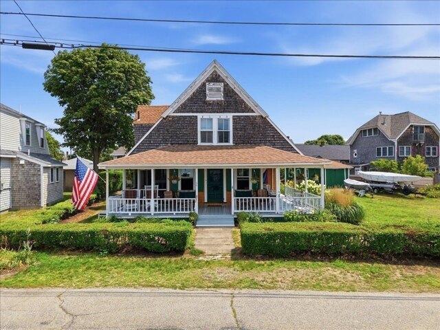 House for sale in Hull, Massachusetts