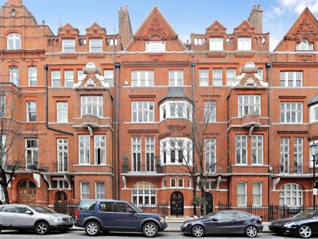 Apartment for rent in Chelsea, Cat Hill