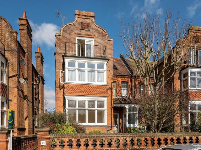 Apartment for rent in Surbiton, Greater London