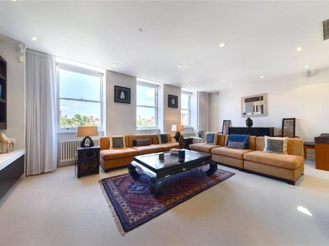 Apartment for rent in Chelsea, Greater London