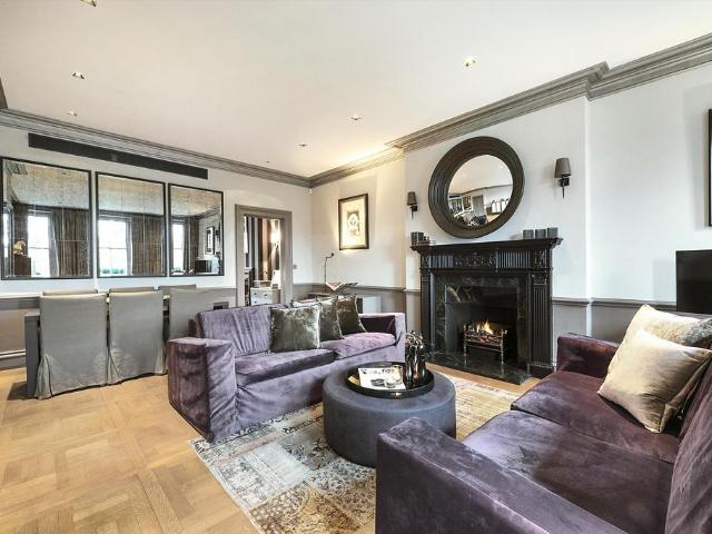 Apartment for rent in Chelsea, Greater London