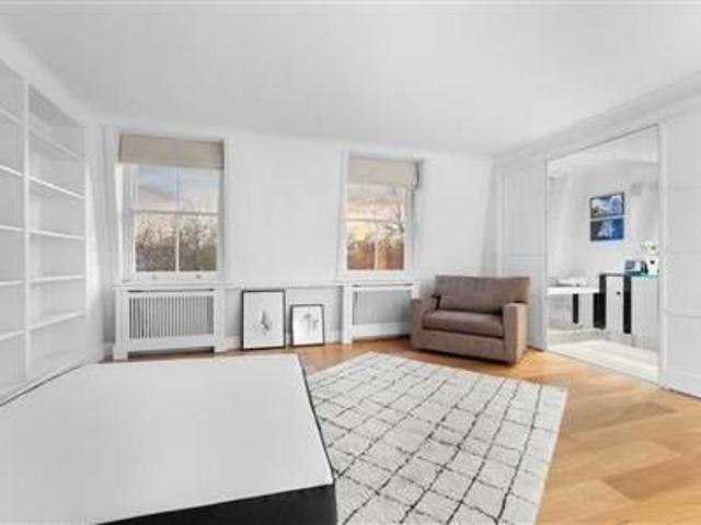 Apartment for rent in Chelsea, Cat Hill