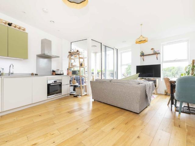Apartment for rent in Old Ford, Bow