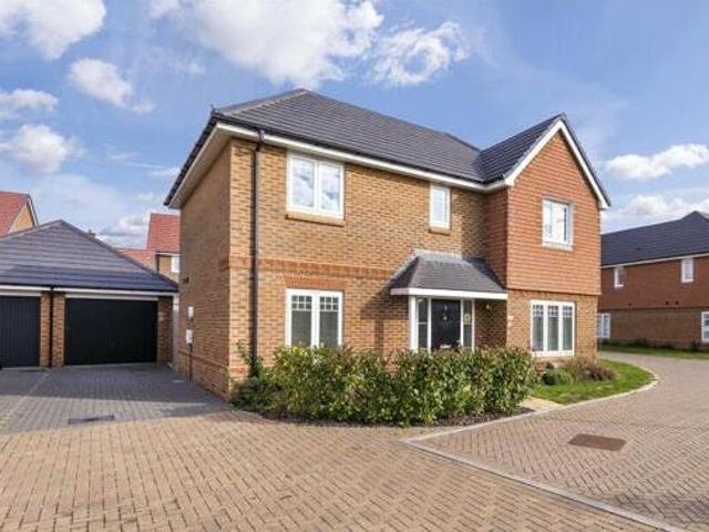 House for sale in The Butts, Kent