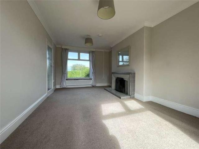House for rent in Llanfaglan, Wales