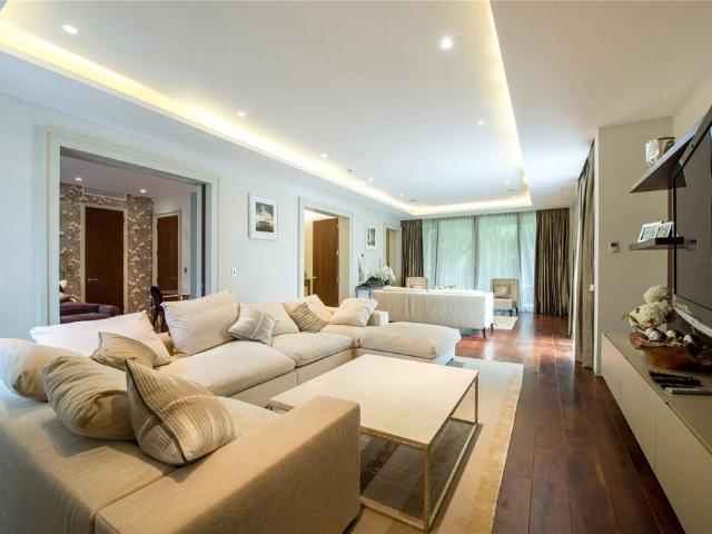 Apartment for rent in Greater London