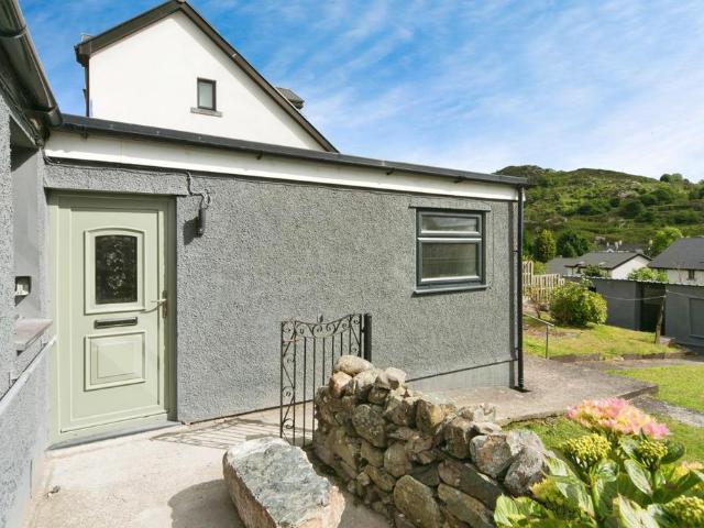 House for rent in Deiniolen, Wales