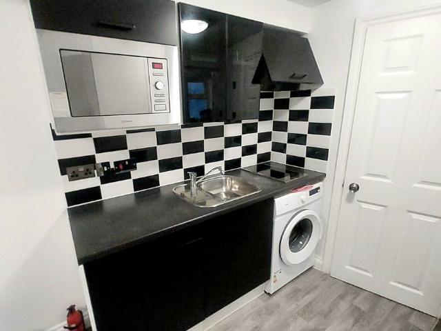 Studio for rent in London Borough of Merton, Greater London
