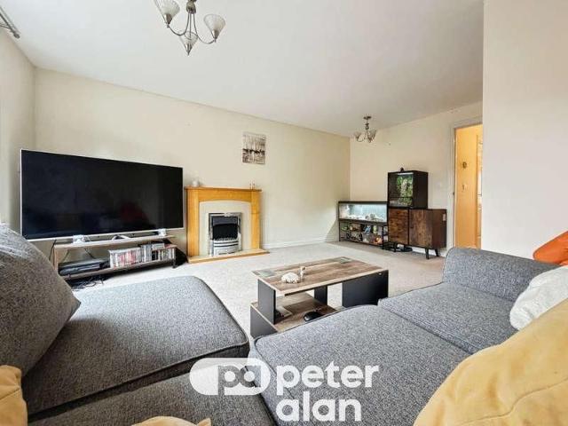 Townhouse for rent in Falcon Lodge, Wales