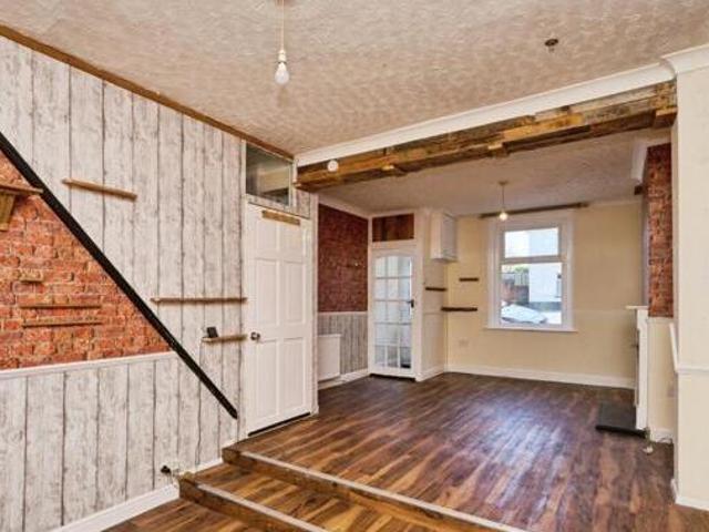 House for sale in Newport