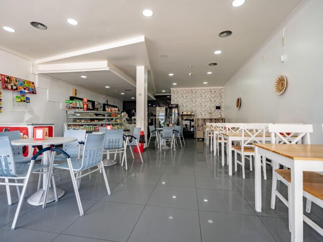 Loja venda em Marinha Grande, Leiria