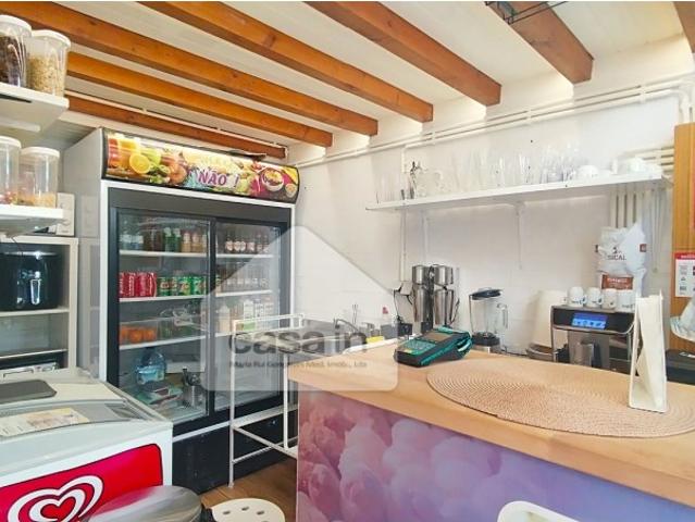 Loja alugar em Santa Isabel, Lisboa