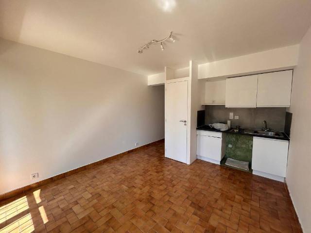 Studio location à Haut-de-Cagnes, Cagnes-sur-Mer