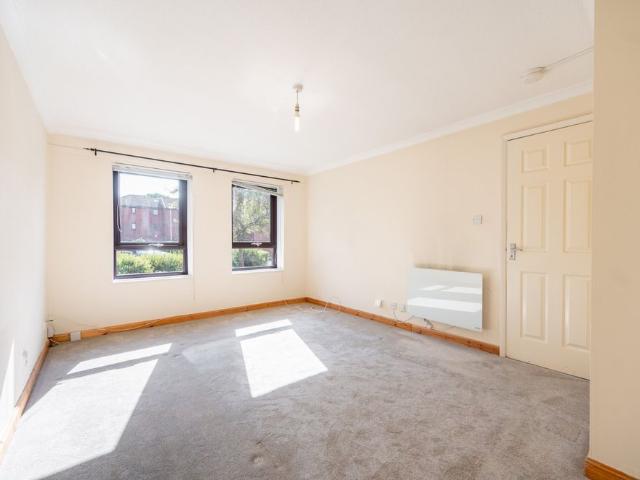 Apartment for rent in Whitehill, Hamilton