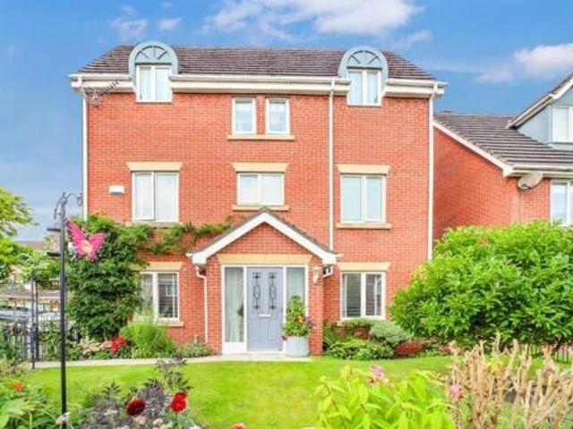 House for sale in Lyons, Greater London
