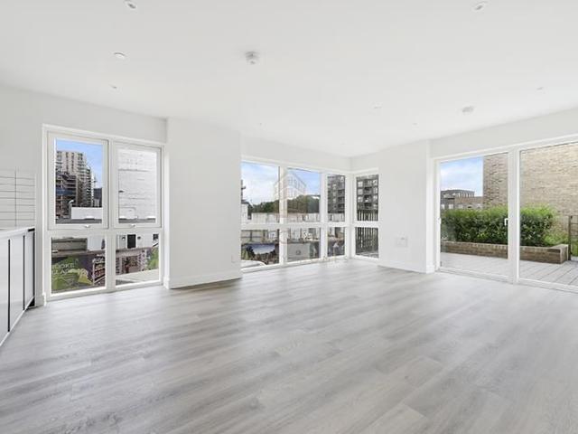 House for rent in Kidbrooke, Greater London