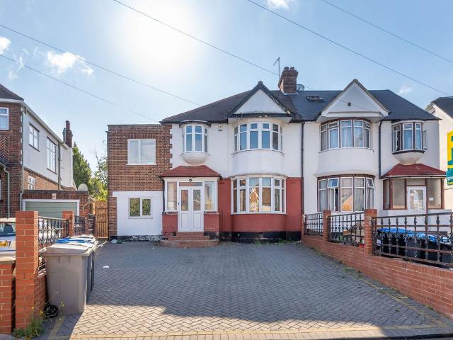 House for rent in Dollis Hill, Greater London