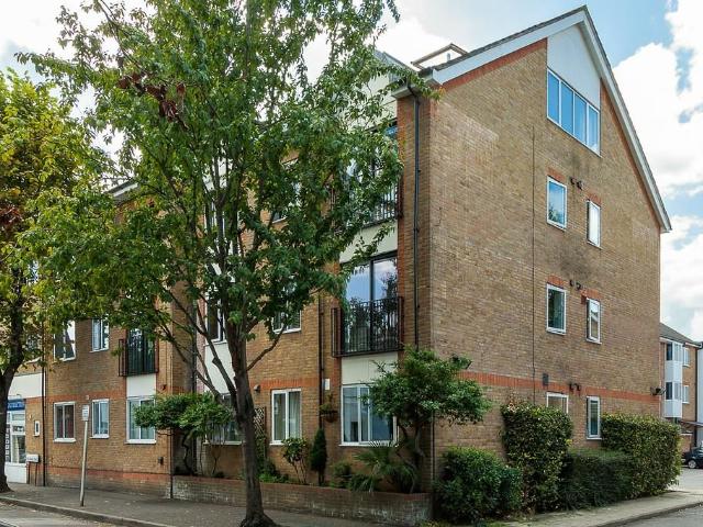 Apartment for rent in London Borough of Richmond upon Thames, Greater London