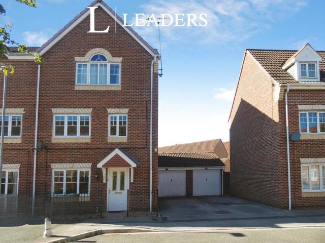 House for rent in Berry Hill, Mansfield