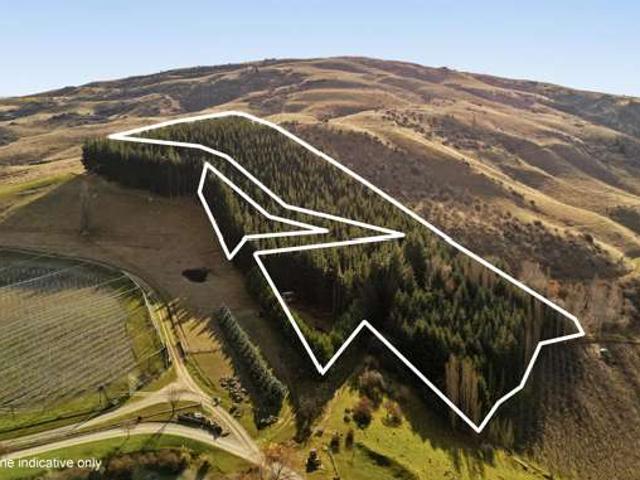 Property for sale in Otakou