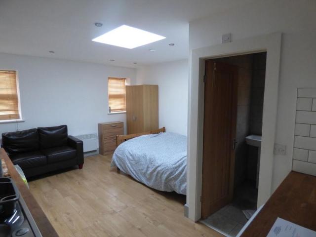 Studio for rent in Warrington