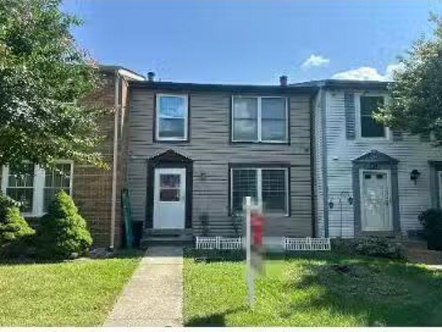 House for sale in Fairfax
