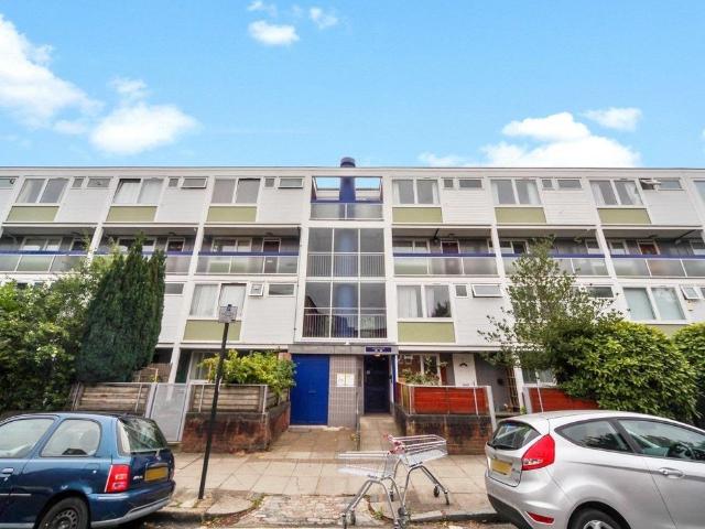 House for rent in Barnsbury, Greater London