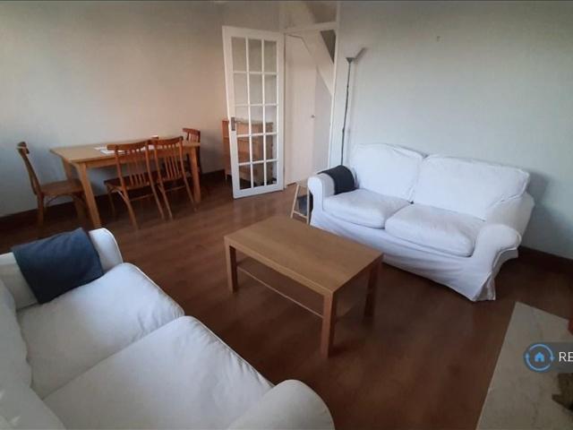 House for rent in Barnsbury, Greater London