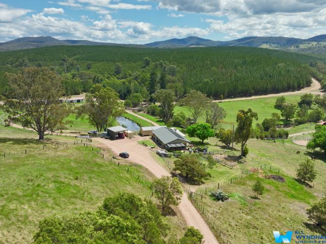 Cottage for sale in Victoria