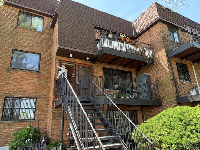 Condo for sale in Elmhurst