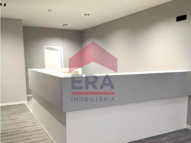 Loja venda em Crocha, Caldas Da Rainha