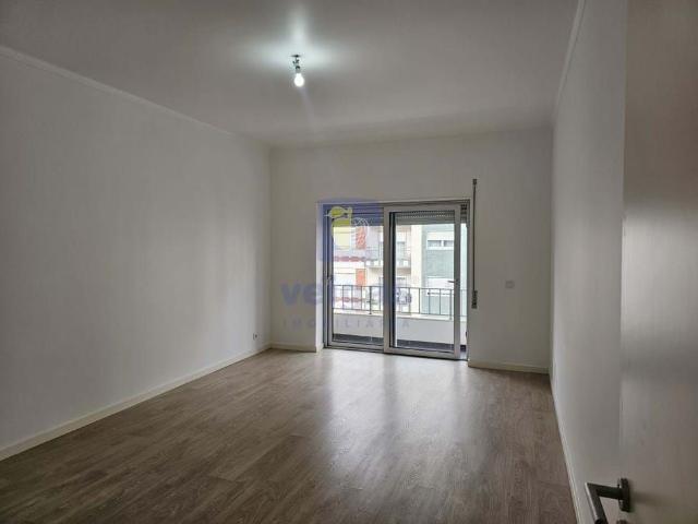 Apartamento alugar em Bairro dos Capuchos, Leiria