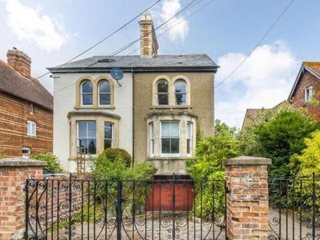 House for sale in Caldecott, Dromore