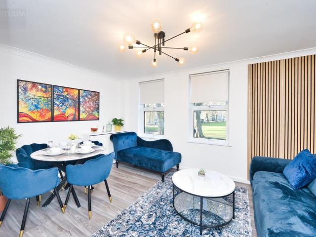 House for rent in Clapton Park, Greater London
