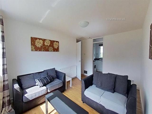 Flat for rent in The Calders, City of Edinburgh