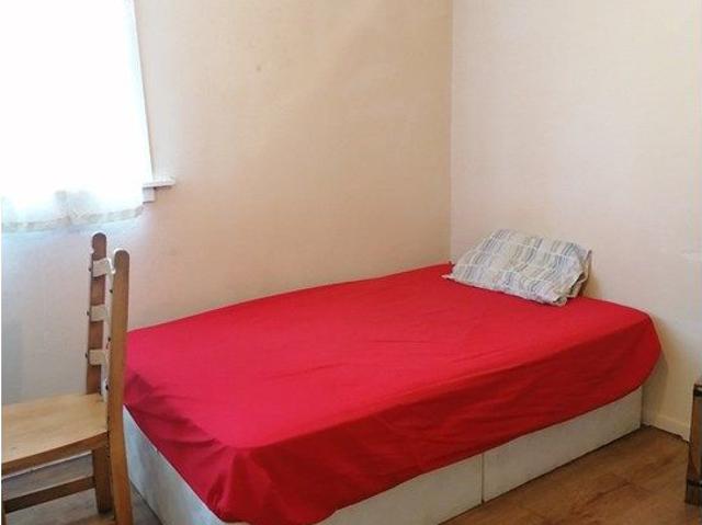 Room for rent in The Calders, Wester Hailes