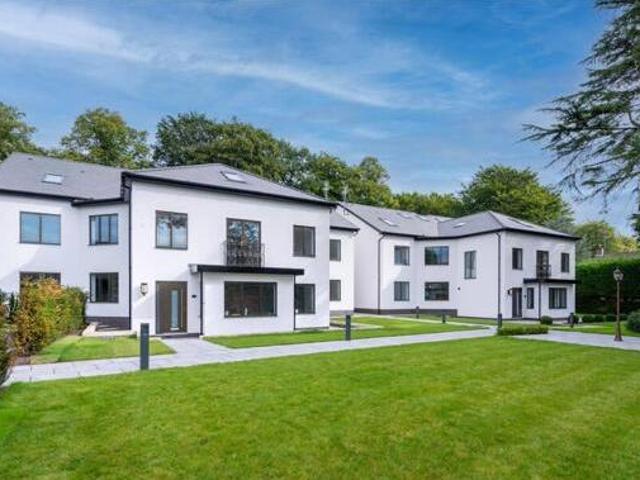 House for rent in Calderstones