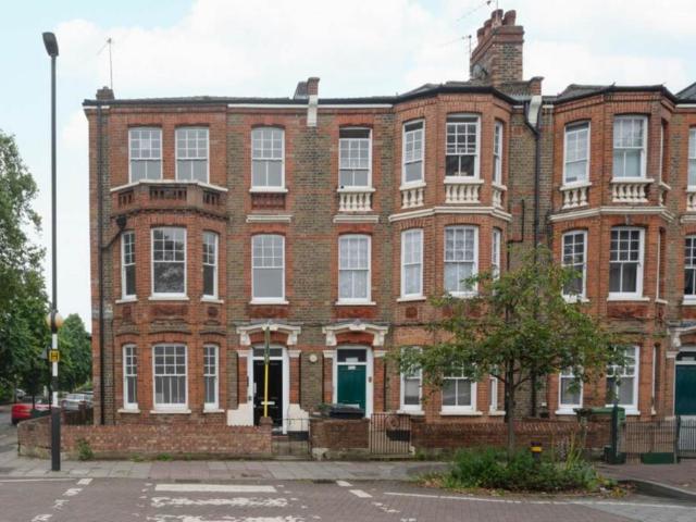 Apartment for rent in Oval, Greater London