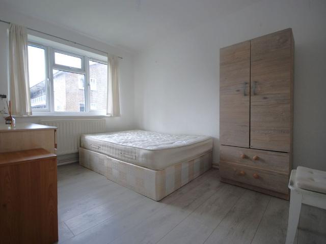 House for rent in Oval, Greater London