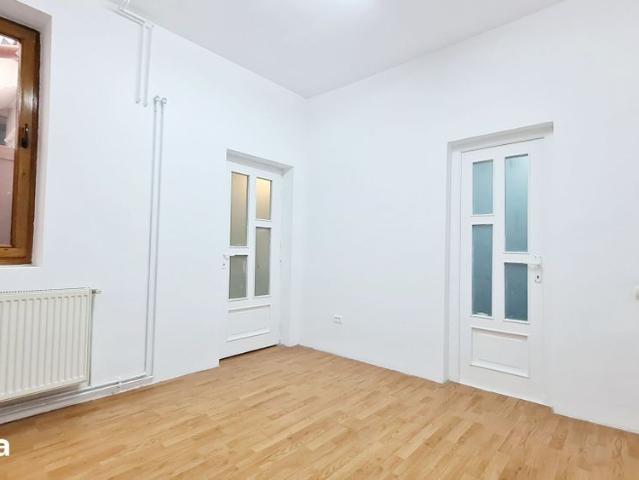 Casă închirieri în Colțea, București