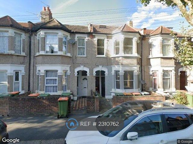 Apartment for rent in Plashet, Greater London