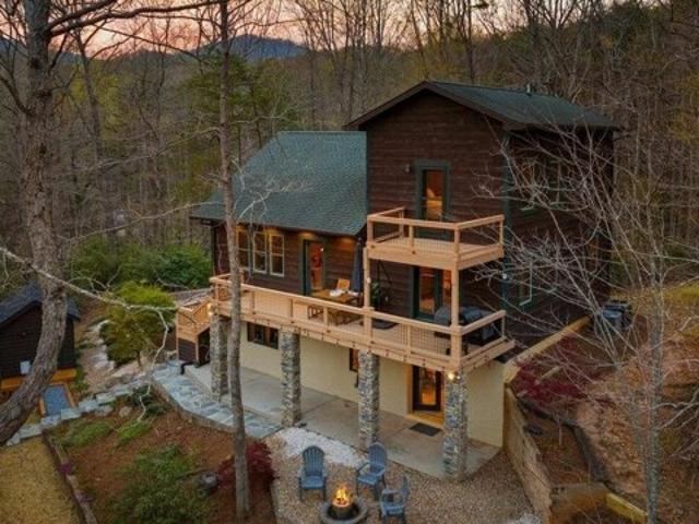 House for sale in Landrum