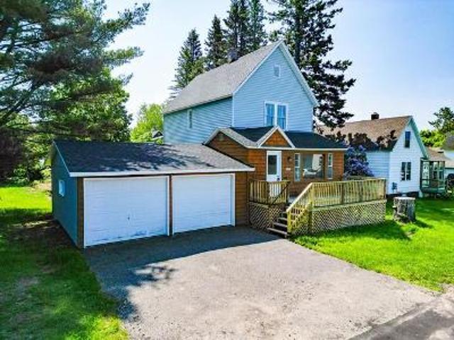 House for sale in Calumet
